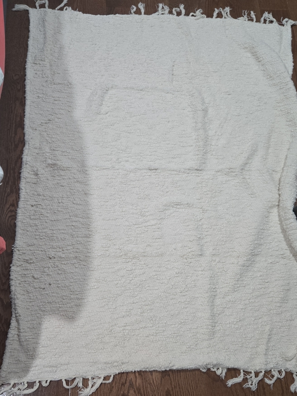 DkKNY Cozy Cream Textured Throw Rug